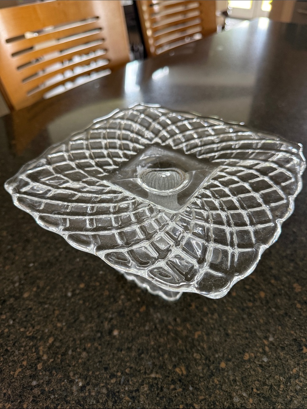 Vintage LE Smith Medium Square Clear Glass Trellis Cake Stand